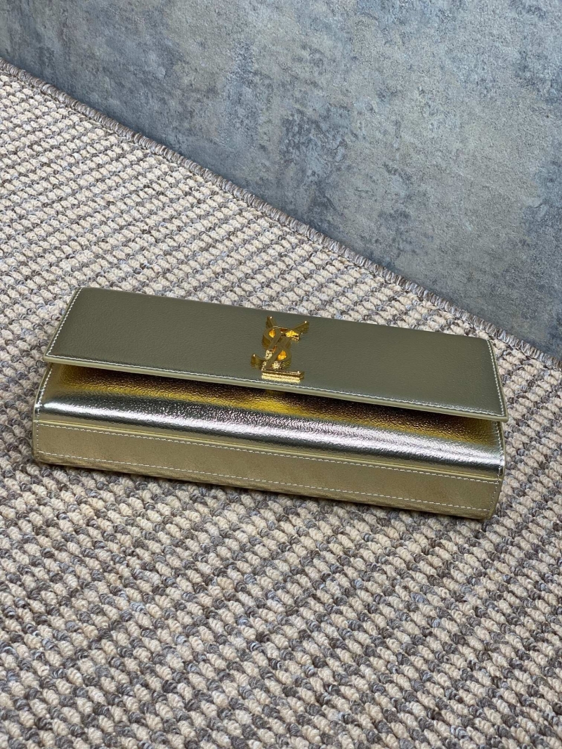 Y51 clutch bags